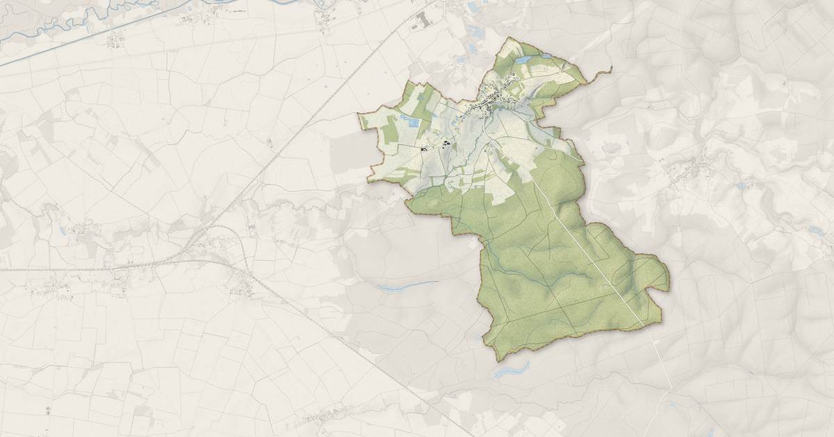Portrait cartographique de Maurupt-le-Montois : relief, eau, forêts, bâti et voies, calculés à partir des données de l'IGN