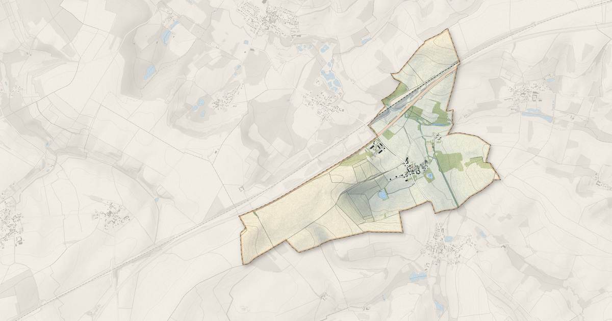 Portrait cartographique de Poilly : relief, eau, forêts, bâti et voies, calculés à partir des données de l'IGN