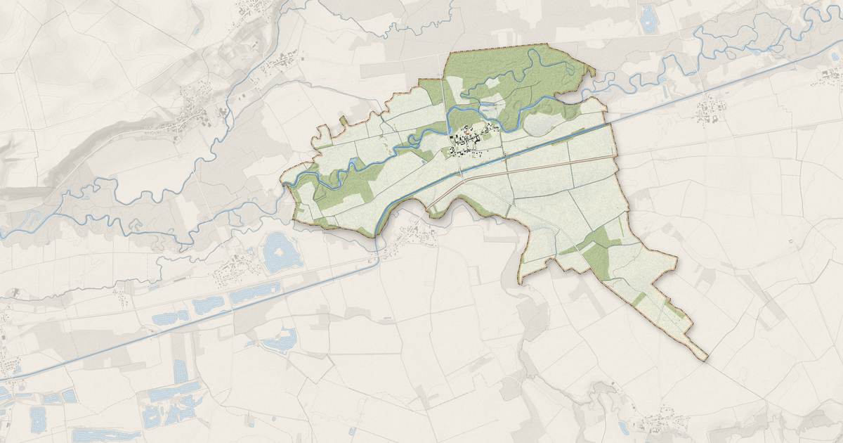 Portrait cartographique de Ponthion : relief, eau, forêts, bâti et voies, calculés à partir des données de l'IGN