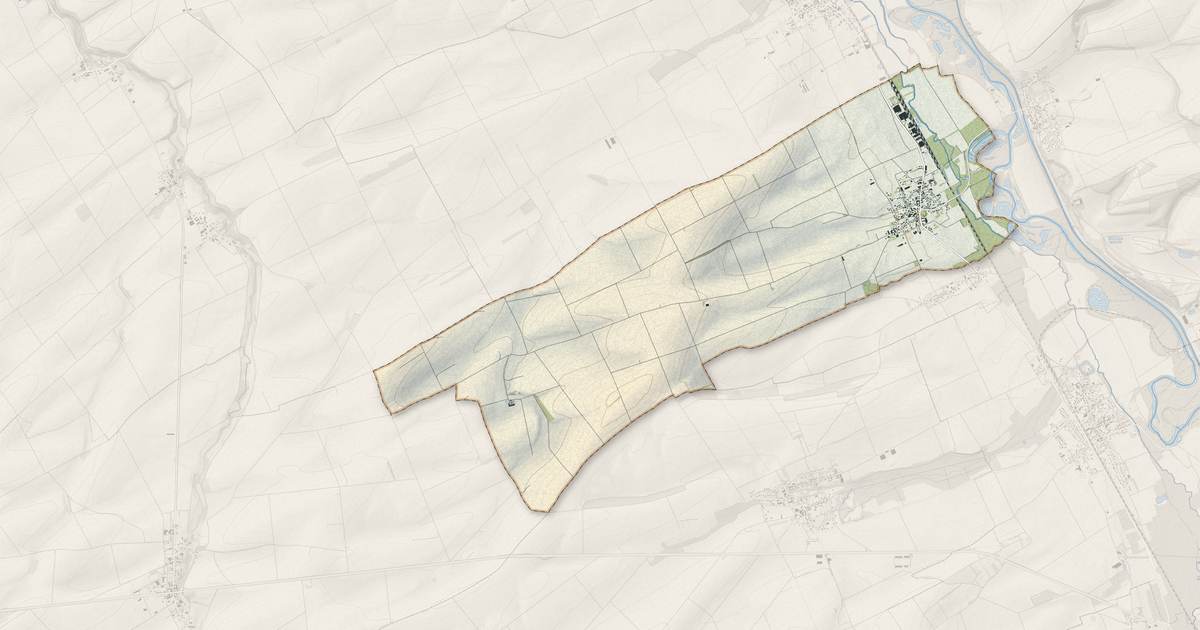Portrait cartographique de Pringy : relief, eau, forêts, bâti et voies, calculés à partir des données de l'IGN