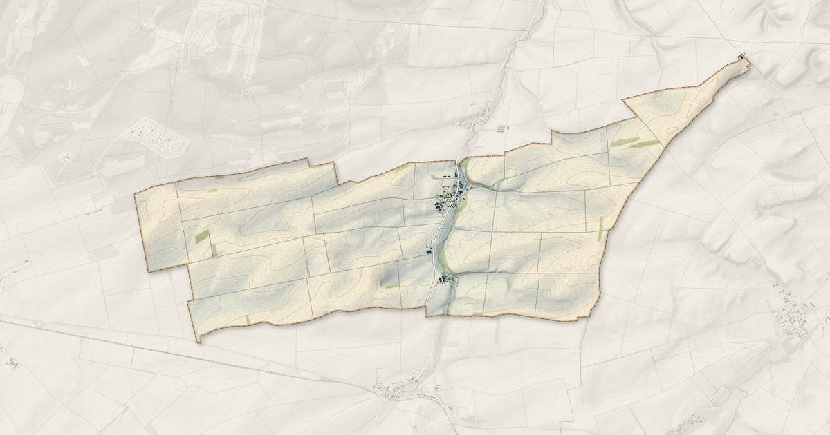 Portrait cartographique de Saint-Jean-sur-Tourbe : relief, eau, forêts, bâti et voies, calculés à partir des données de l'IGN