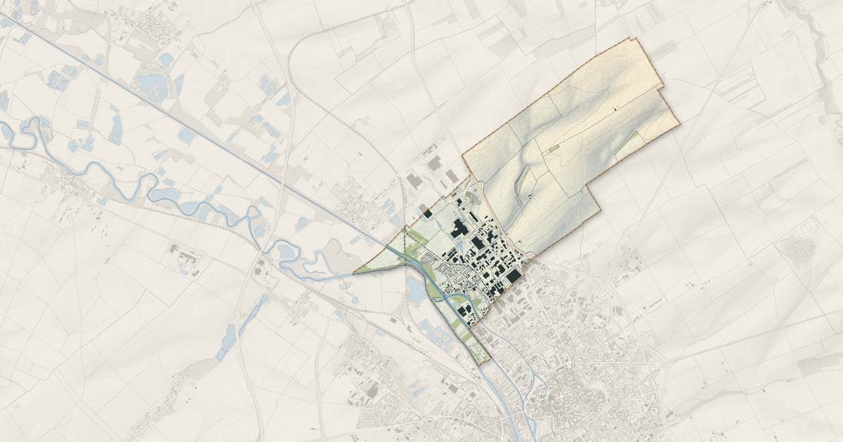 Portrait cartographique de Saint-Martin-sur-le-Pré : relief, eau, forêts, bâti et voies, calculés à partir des données de l'IGN