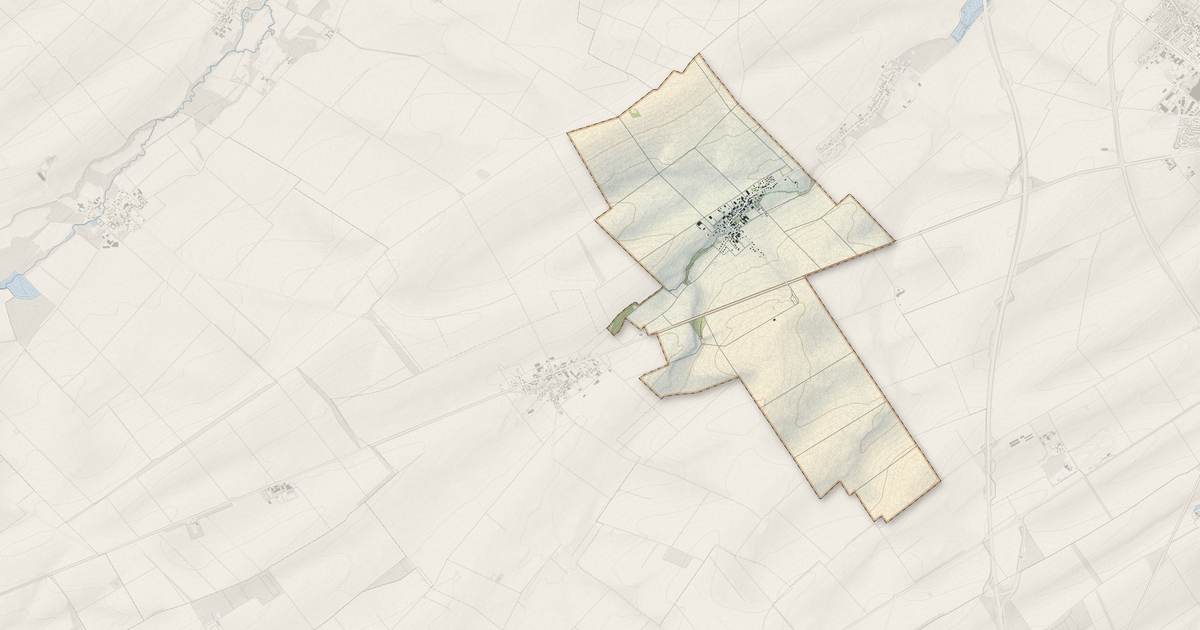 Portrait cartographique de Saint-Pierre : relief, eau, forêts, bâti et voies, calculés à partir des données de l'IGN