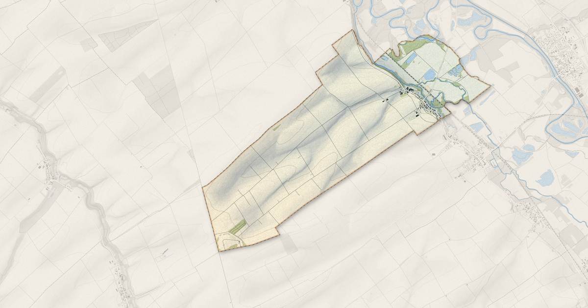 Portrait cartographique de Togny-aux-Bœufs : relief, eau, forêts, bâti et voies, calculés à partir des données de l'IGN