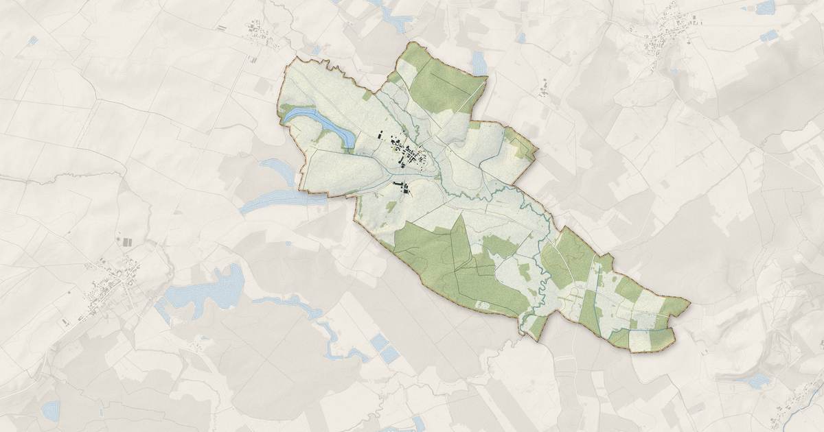 Portrait cartographique de Vernancourt : relief, eau, forêts, bâti et voies, calculés à partir des données de l'IGN