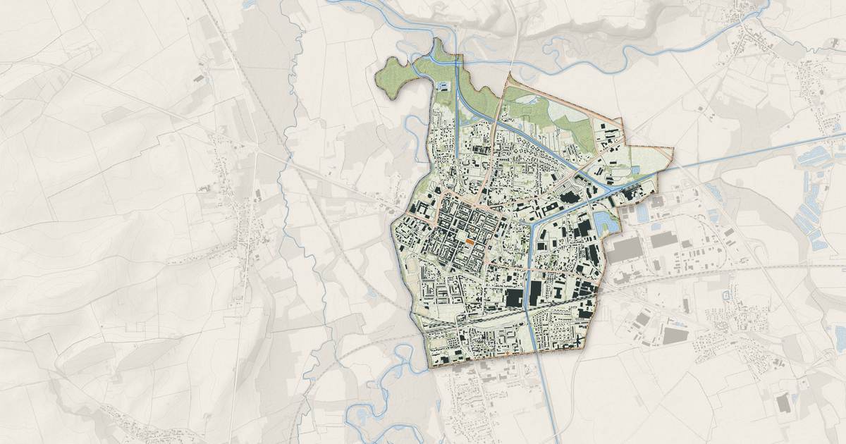 Portrait cartographique de Vitry-le-François : relief, eau, forêts, bâti et voies, calculés à partir des données de l'IGN