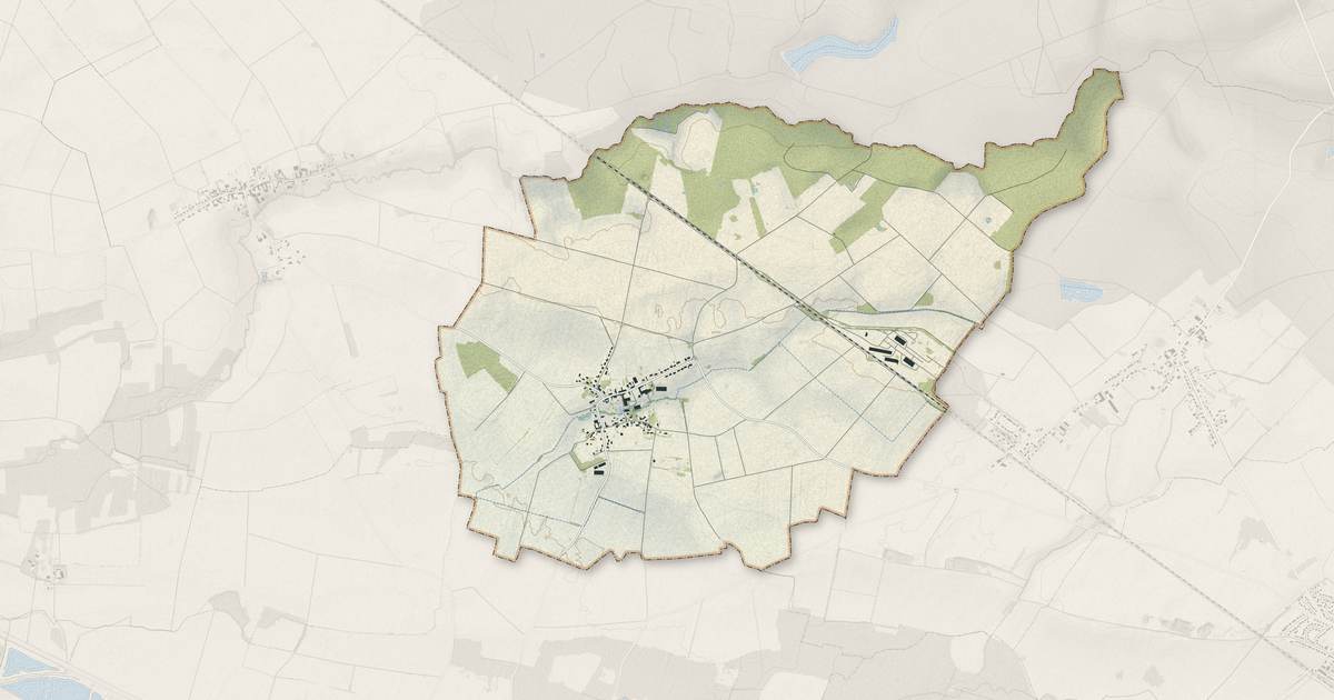 Portrait cartographique de Vouillers : relief, eau, forêts, bâti et voies, calculés à partir des données de l'IGN