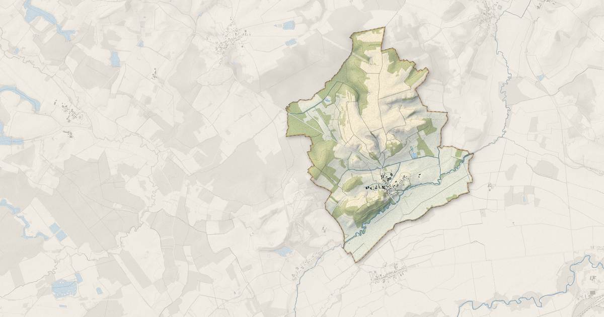 Portrait cartographique de Vroil : relief, eau, forêts, bâti et voies, calculés à partir des données de l'IGN