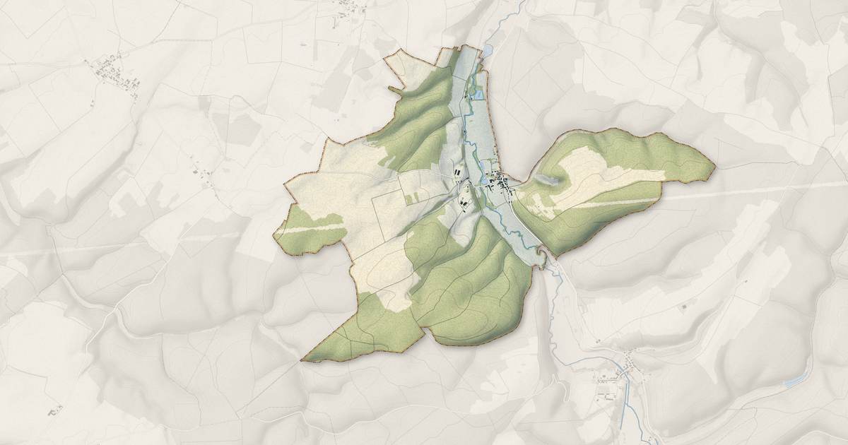 Portrait cartographique de Arnancourt : relief, eau, forêts, bâti et voies, calculés à partir des données de l'IGN