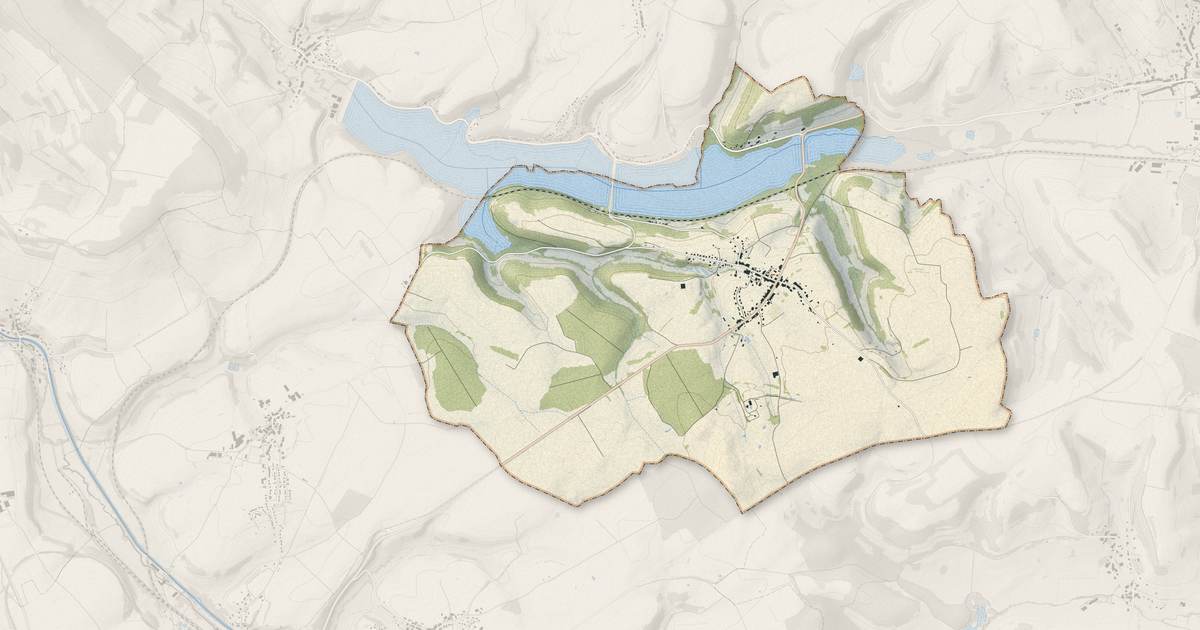 Portrait cartographique de Bannes : relief, eau, forêts, bâti et voies, calculés à partir des données de l'IGN
