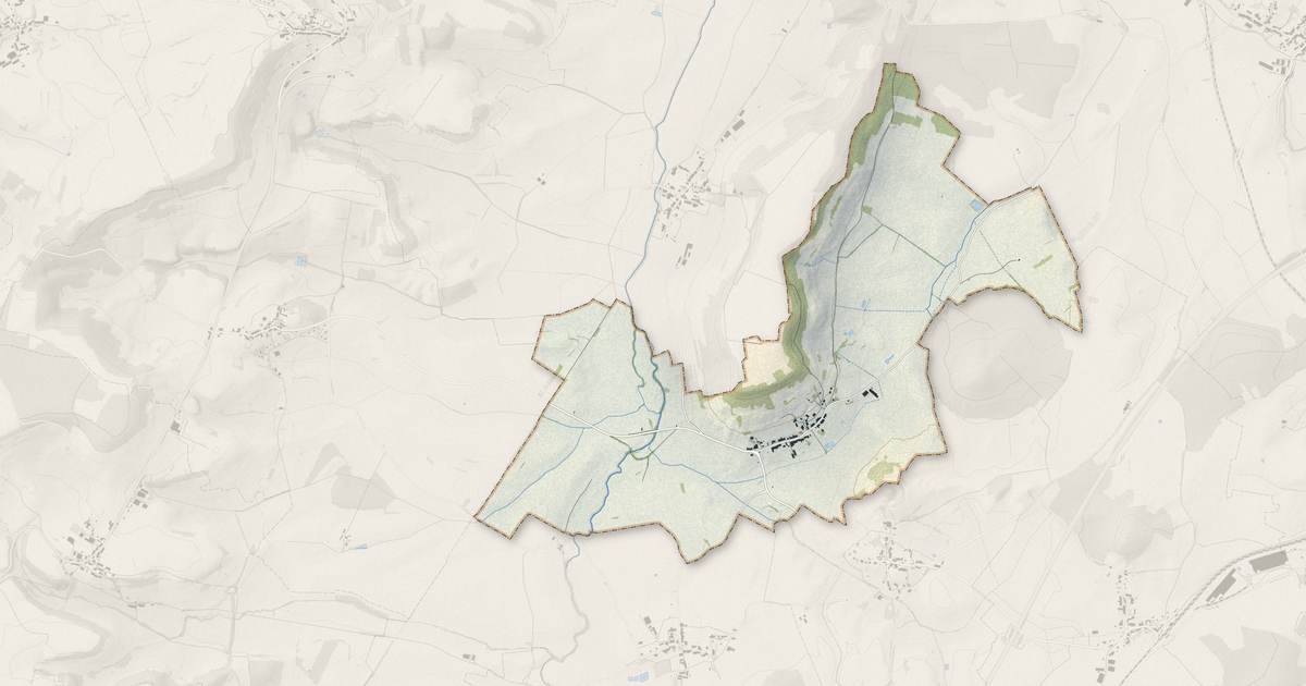 Portrait cartographique de Bassoncourt : relief, eau, forêts, bâti et voies, calculés à partir des données de l'IGN