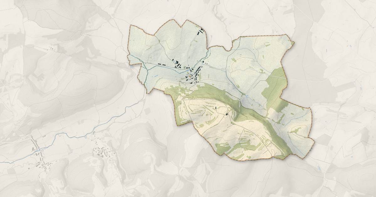 Portrait cartographique de Belmont : relief, eau, forêts, bâti et voies, calculés à partir des données de l'IGN