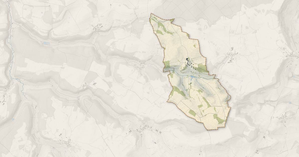 Portrait cartographique de Buxières-lès-Clefmont : relief, eau, forêts, bâti et voies, calculés à partir des données de l'IGN