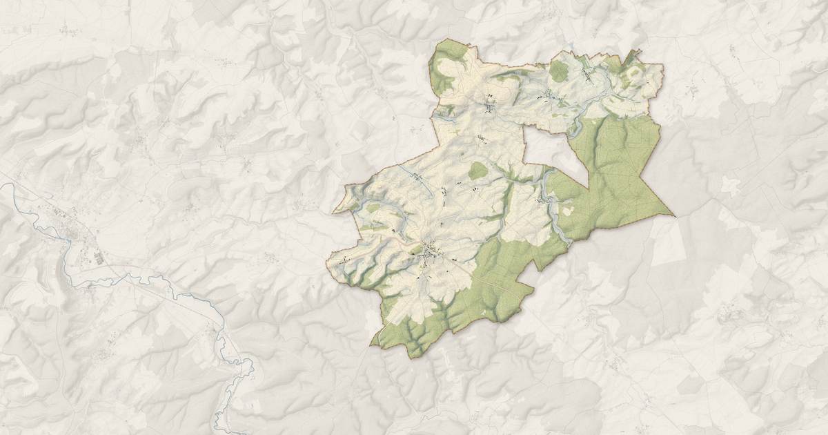 Portrait cartographique de Colombey les Deux Églises : relief, eau, forêts, bâti et voies, calculés à partir des données de l'IGN