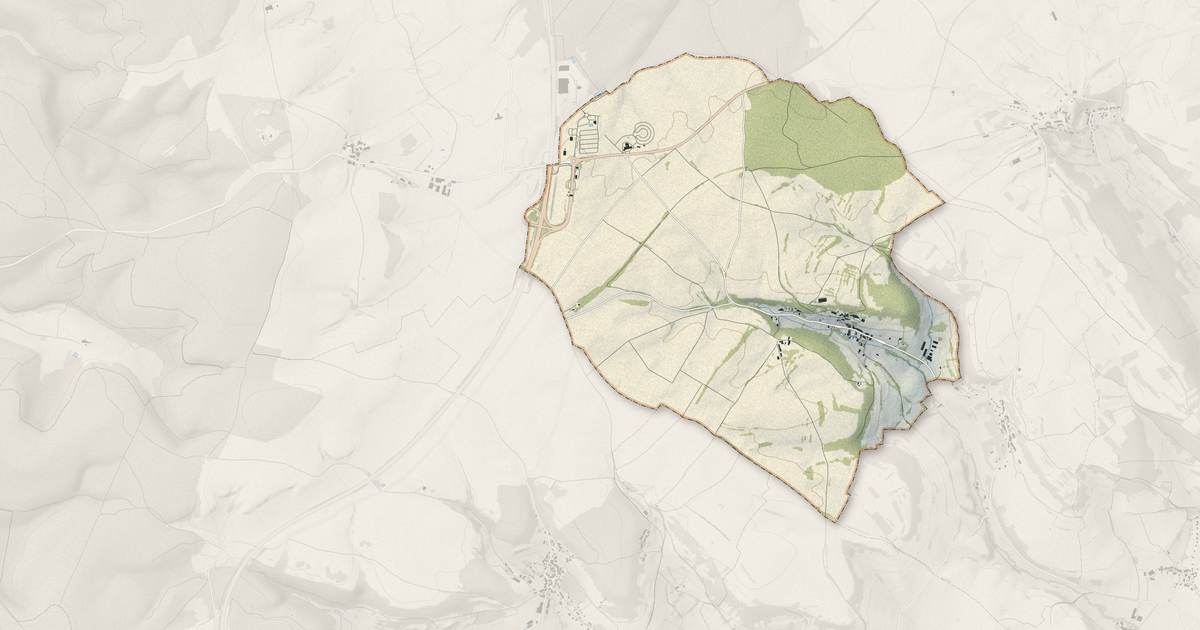 Portrait cartographique de Flagey : relief, eau, forêts, bâti et voies, calculés à partir des données de l'IGN