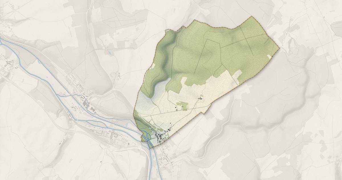 Portrait cartographique de Fontaines-sur-Marne : relief, eau, forêts, bâti et voies, calculés à partir des données de l'IGN