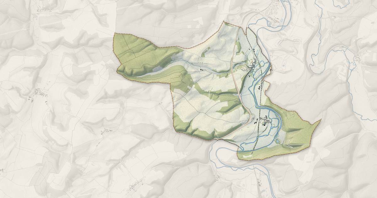 Portrait cartographique de Gudmont-Villiers : relief, eau, forêts, bâti et voies, calculés à partir des données de l'IGN
