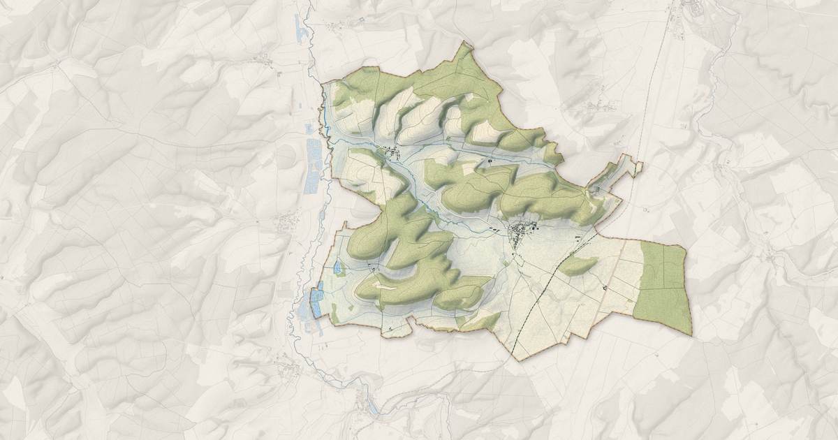 Portrait cartographique de Latrecey-Ormoy-sur-Aube : relief, eau, forêts, bâti et voies, calculés à partir des données de l'IGN