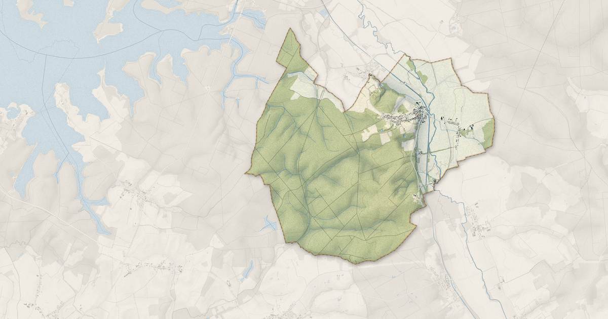 Portrait cartographique de Louvemont : relief, eau, forêts, bâti et voies, calculés à partir des données de l'IGN