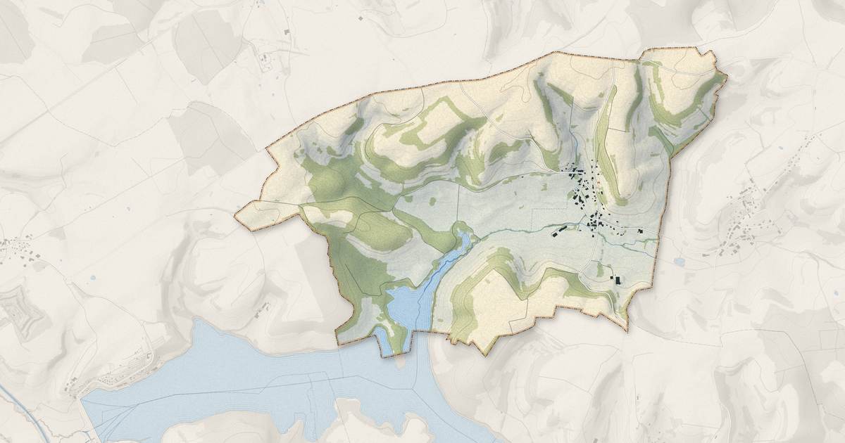 Portrait cartographique de Orbigny-au-Val : relief, eau, forêts, bâti et voies, calculés à partir des données de l'IGN