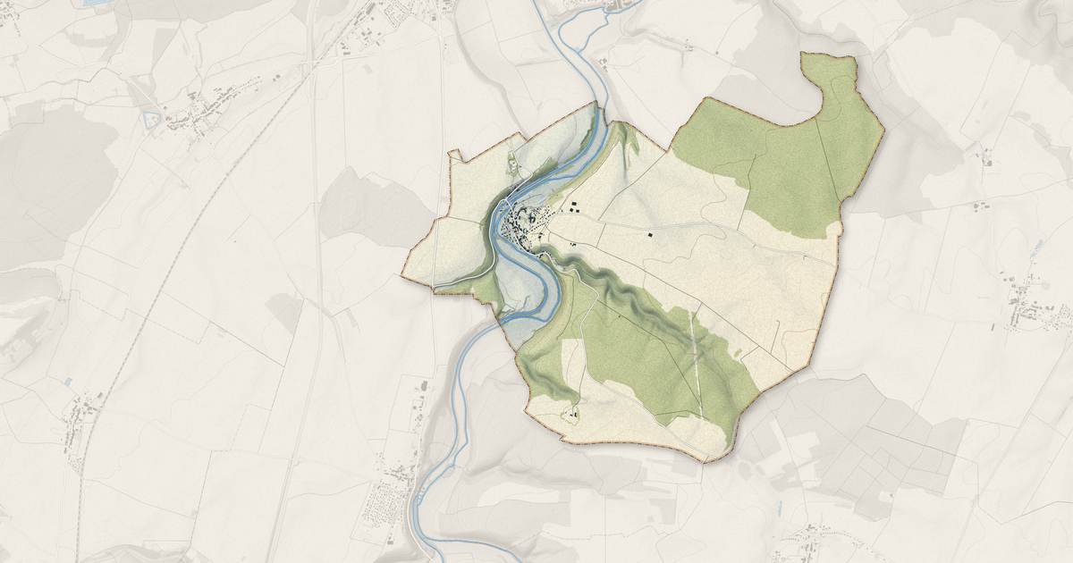 Portrait cartographique de Riaucourt : relief, eau, forêts, bâti et voies, calculés à partir des données de l'IGN