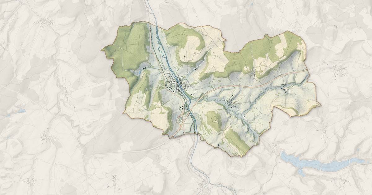 Portrait cartographique de Rolampont : relief, eau, forêts, bâti et voies, calculés à partir des données de l'IGN