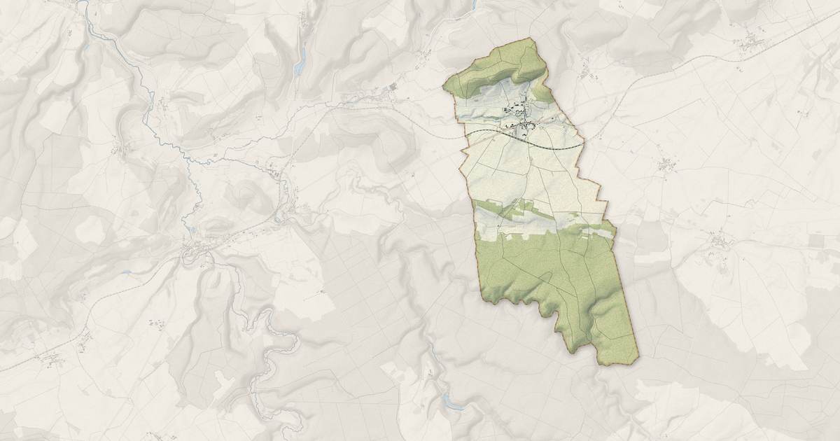 Portrait cartographique de Saint-Blin : relief, eau, forêts, bâti et voies, calculés à partir des données de l'IGN