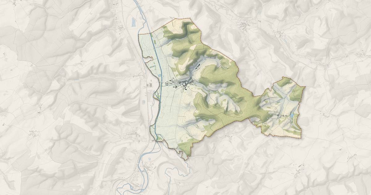 Portrait cartographique de Saint-Urbain-Maconcourt : relief, eau, forêts, bâti et voies, calculés à partir des données de l'IGN