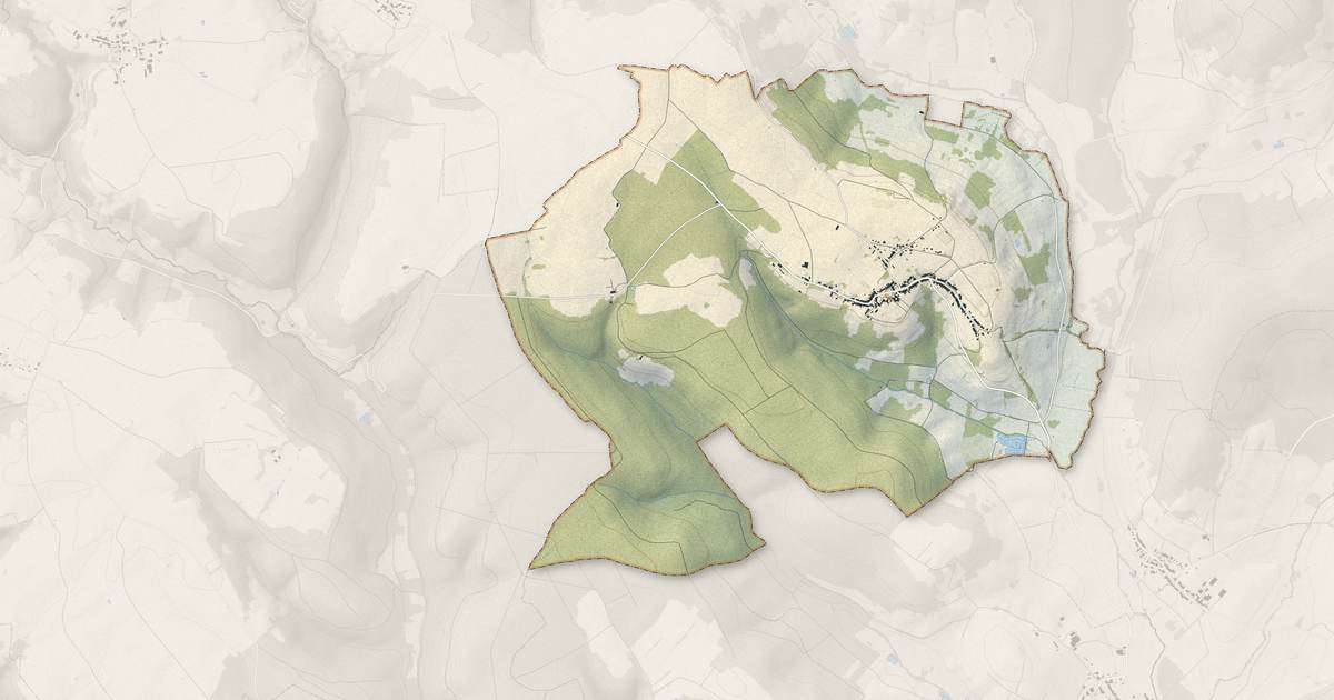 Portrait cartographique de Varennes-sur-Amance : relief, eau, forêts, bâti et voies, calculés à partir des données de l'IGN