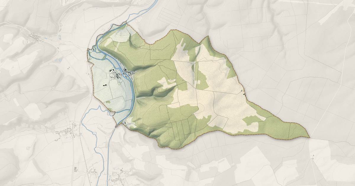 Portrait cartographique de Vouécourt : relief, eau, forêts, bâti et voies, calculés à partir des données de l'IGN