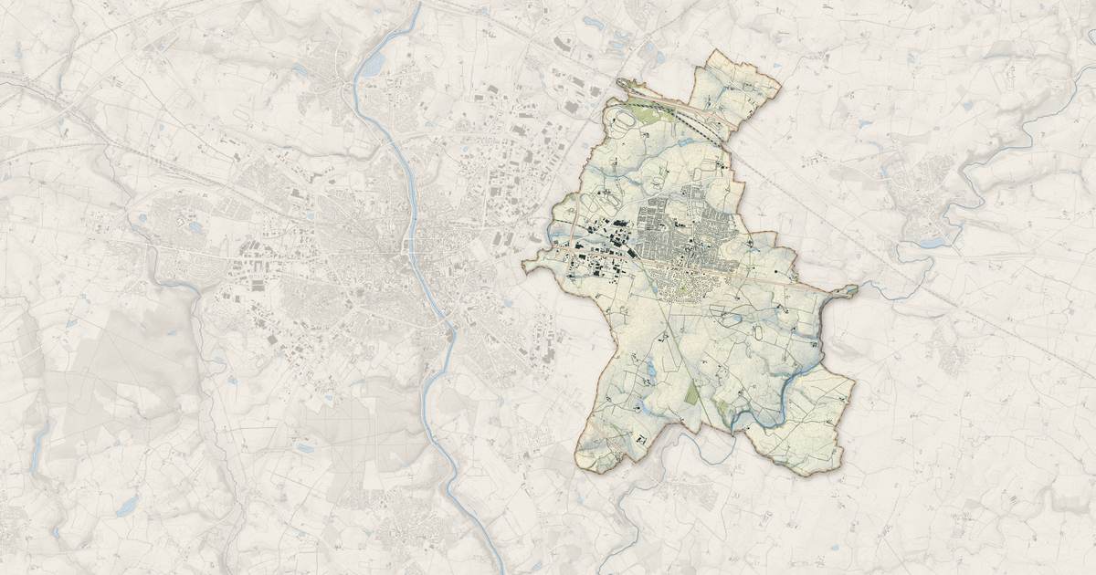 Portrait cartographique de Bonchamp-lès-Laval : relief, eau, forêts, bâti et voies, calculés à partir des données de l'IGN