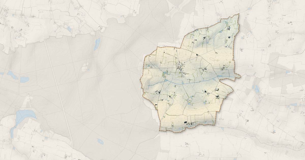 Portrait cartographique de Brains-sur-les-Marches : relief, eau, forêts, bâti et voies, calculés à partir des données de l'IGN