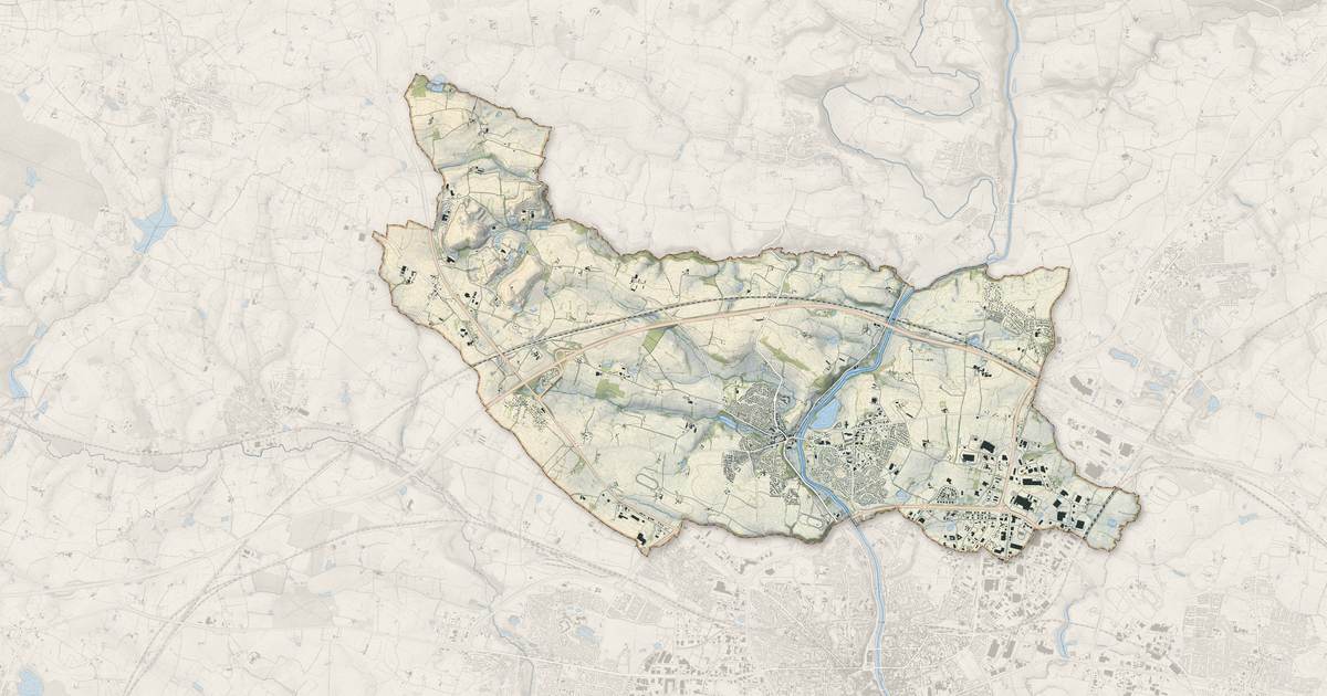 Portrait cartographique de Changé : relief, eau, forêts, bâti et voies, calculés à partir des données de l'IGN