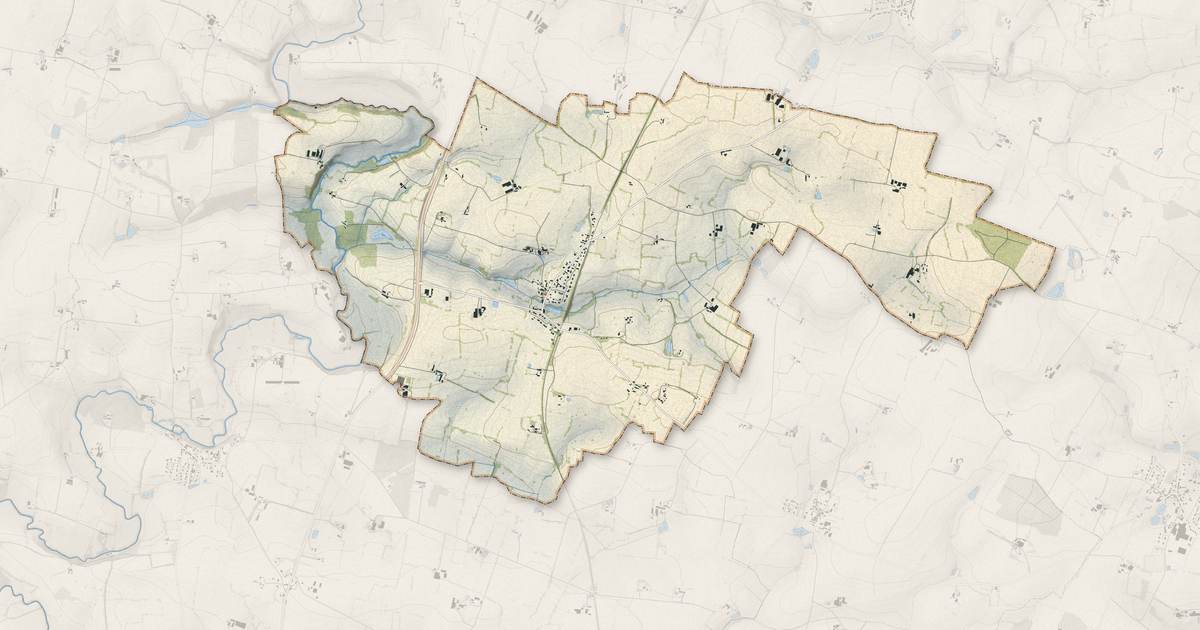 Portrait cartographique de La Chapelle-Craonnaise : relief, eau, forêts, bâti et voies, calculés à partir des données de l'IGN