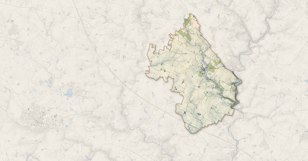 Portrait cartographique de Chémeré-le-Roi : relief, eau, forêts, bâti et voies, calculés à partir des données de l'IGN