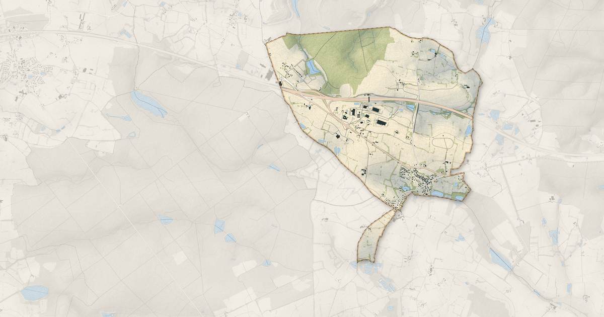 Portrait cartographique de La Gravelle : relief, eau, forêts, bâti et voies, calculés à partir des données de l'IGN