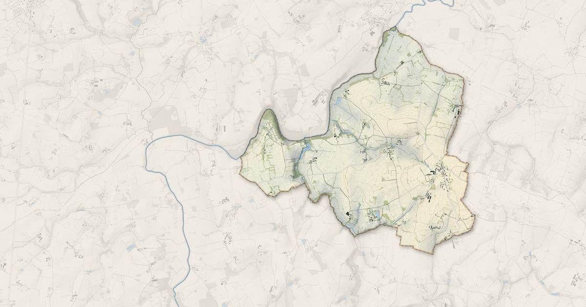 Portrait cartographique de Le Housseau-Brétignolles : relief, eau, forêts, bâti et voies, calculés à partir des données de l'IGN