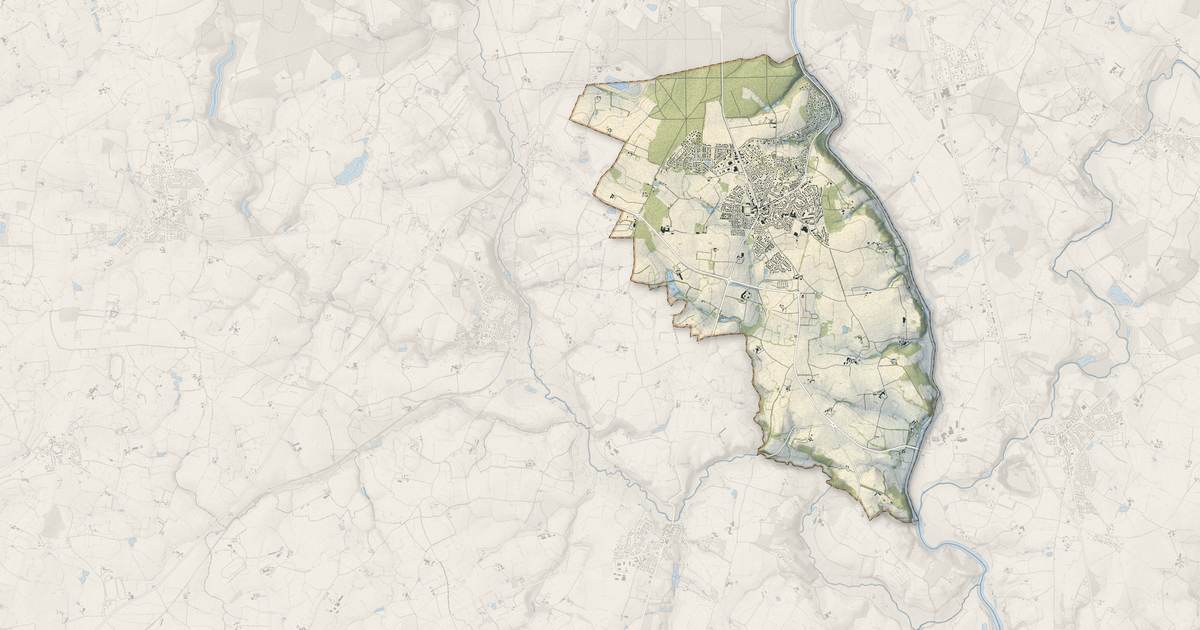 Portrait cartographique de L'Huisserie : relief, eau, forêts, bâti et voies, calculés à partir des données de l'IGN