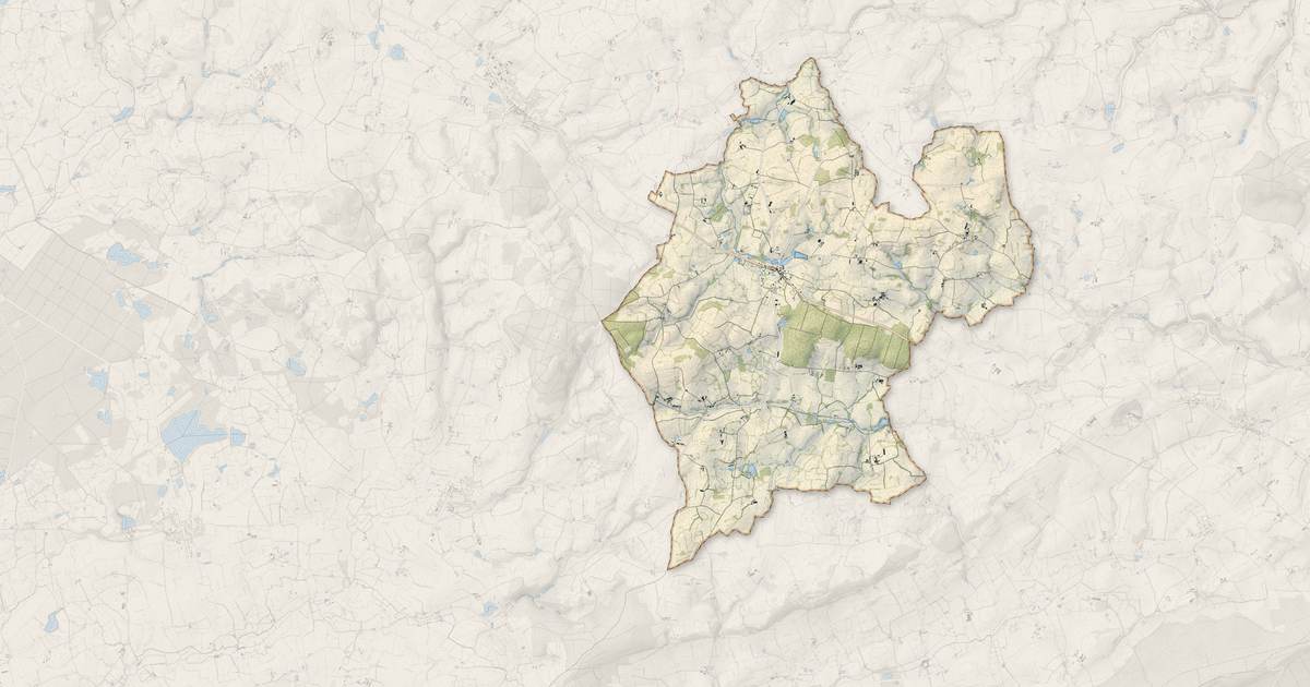 Portrait cartographique de Izé : relief, eau, forêts, bâti et voies, calculés à partir des données de l'IGN
