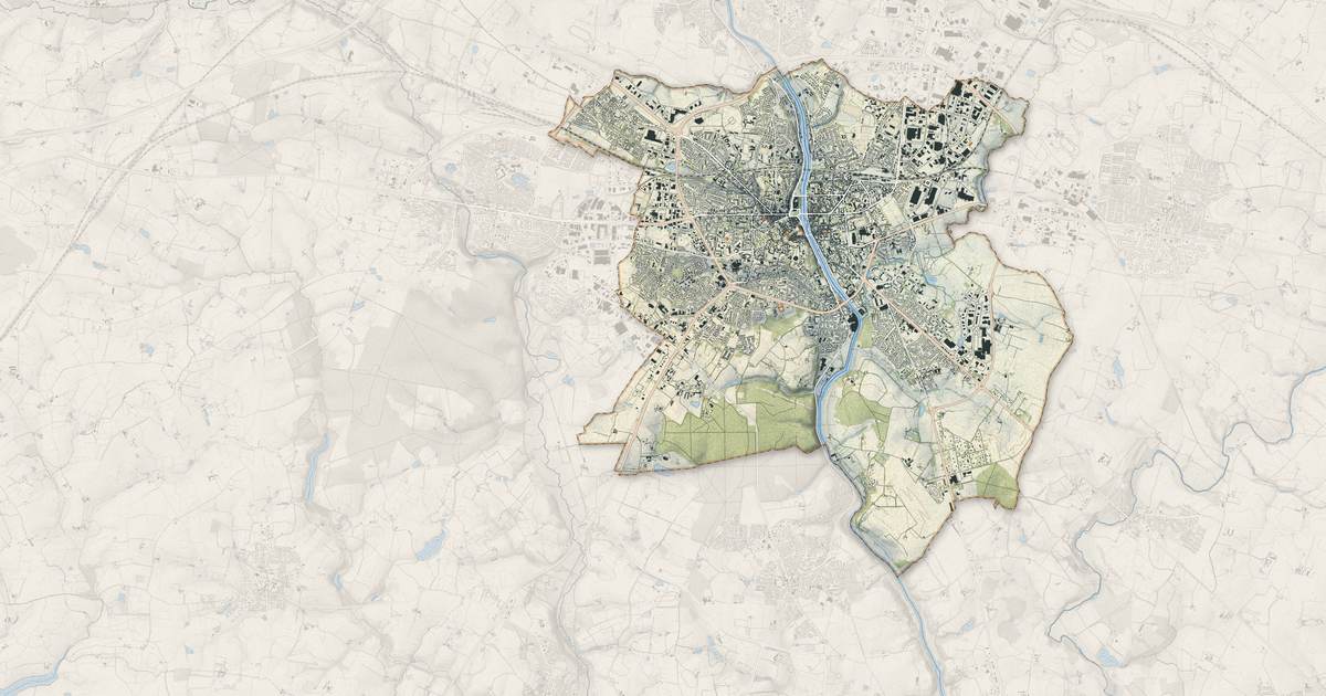 Portrait cartographique de Laval : relief, eau, forêts, bâti et voies, calculés à partir des données de l'IGN