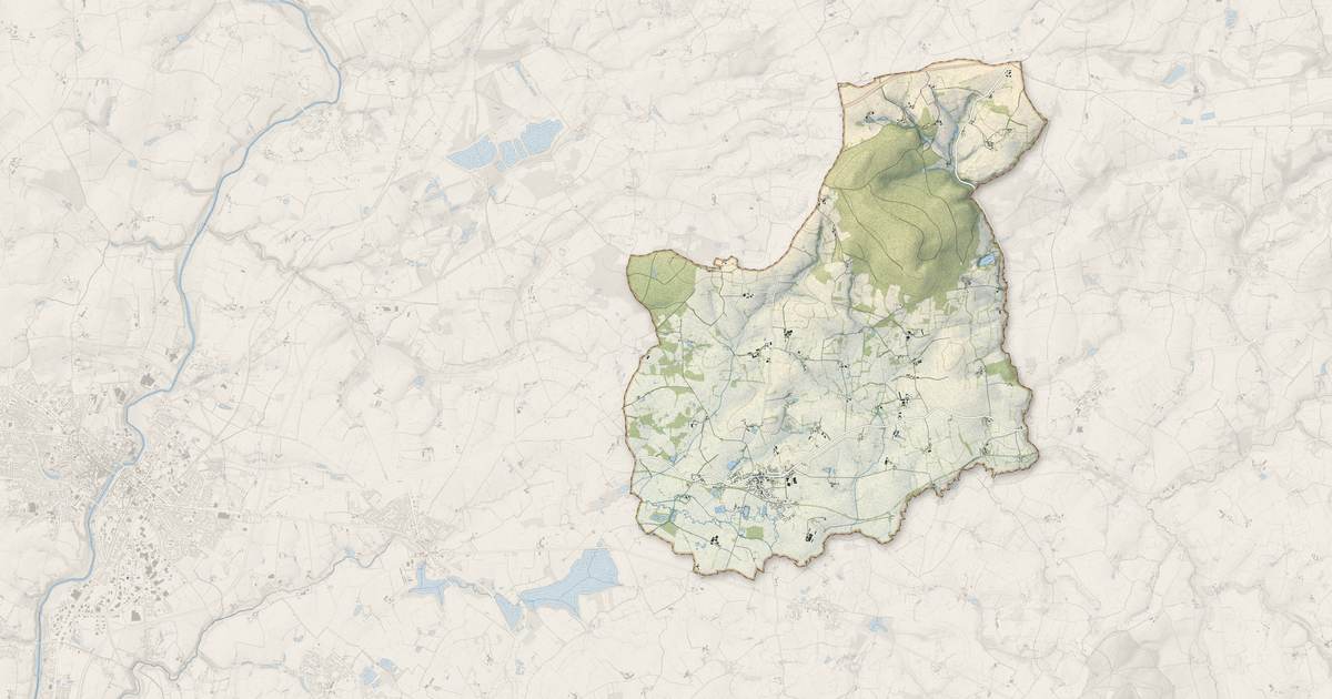 Portrait cartographique de Marcillé-la-Ville : relief, eau, forêts, bâti et voies, calculés à partir des données de l'IGN