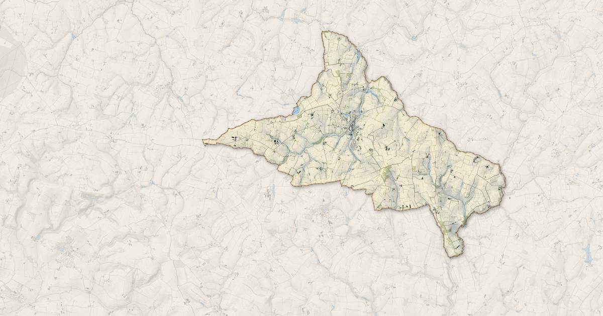 Portrait cartographique de Montaudin : relief, eau, forêts, bâti et voies, calculés à partir des données de l'IGN