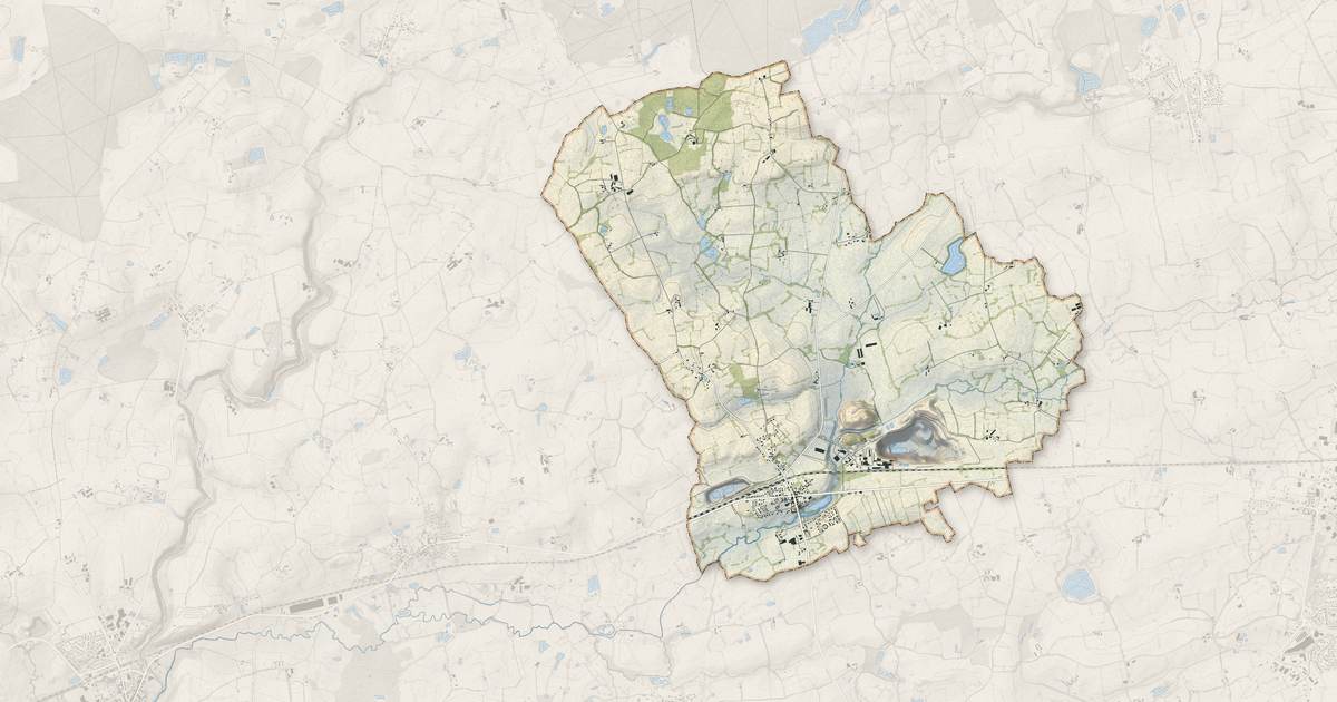 Portrait cartographique de Neau : relief, eau, forêts, bâti et voies, calculés à partir des données de l'IGN