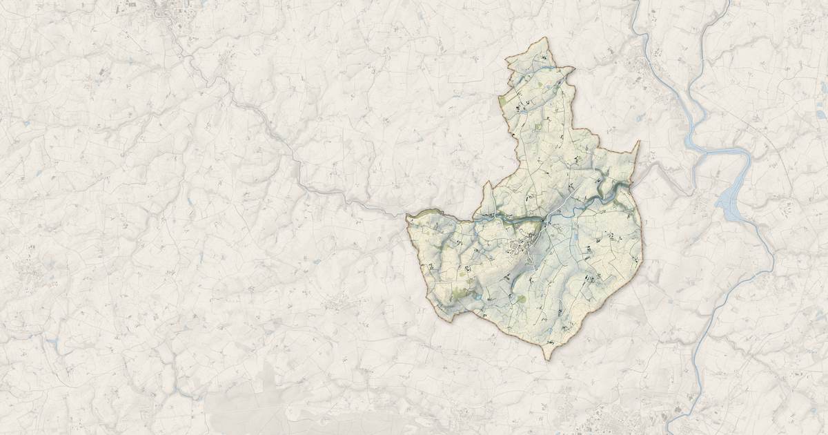 Portrait cartographique de Oisseau : relief, eau, forêts, bâti et voies, calculés à partir des données de l'IGN