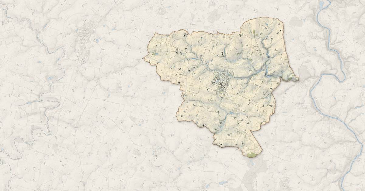 Portrait cartographique de Quelaines-Saint-Gault : relief, eau, forêts, bâti et voies, calculés à partir des données de l'IGN