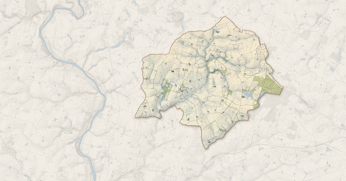 Portrait cartographique de Ruillé-Froid-Fonds : relief, eau, forêts, bâti et voies, calculés à partir des données de l'IGN
