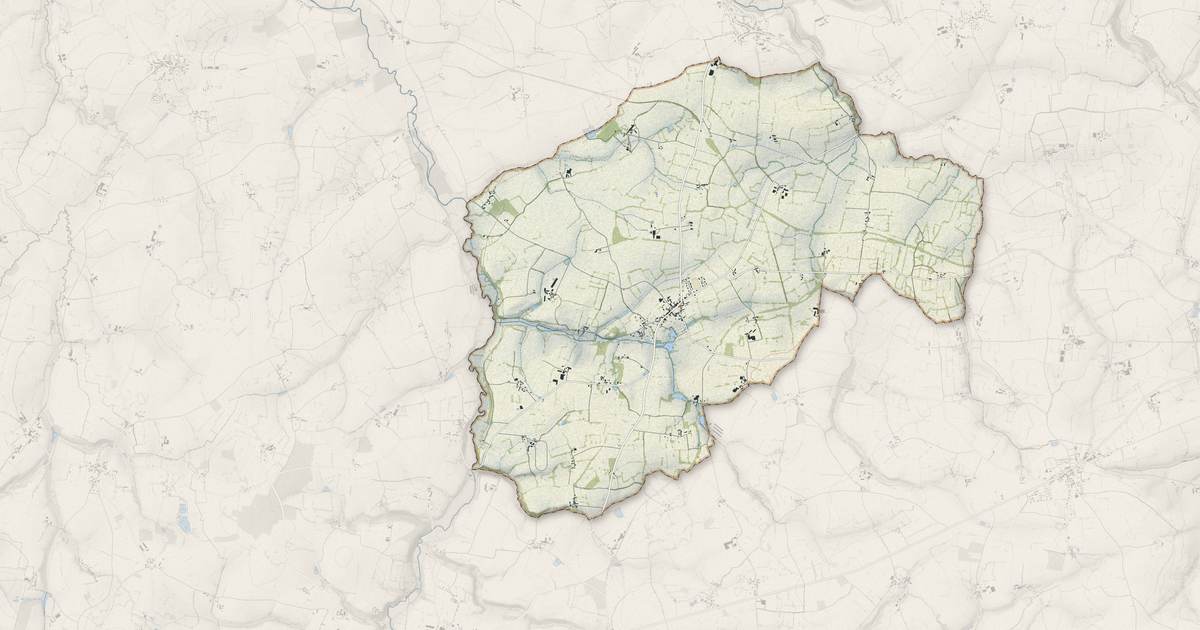 Portrait cartographique de Saint-Aignan-de-Couptrain : relief, eau, forêts, bâti et voies, calculés à partir des données de l'IGN