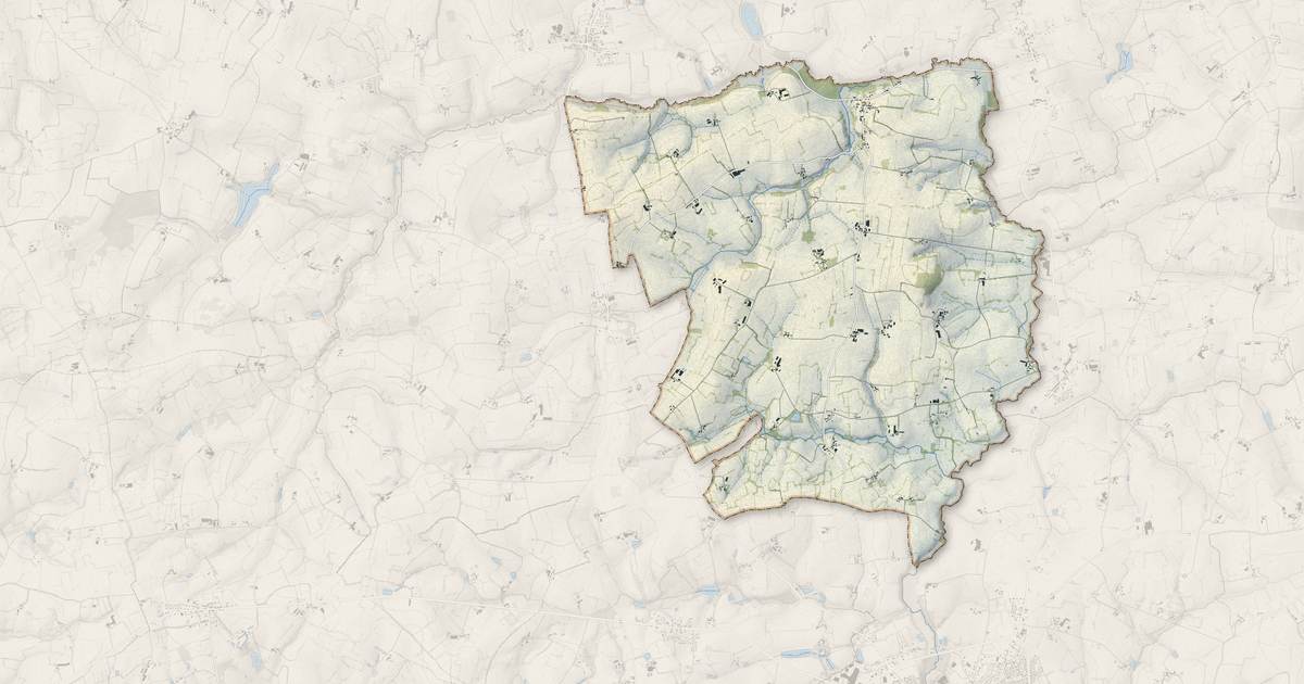 Portrait cartographique de Saint-Aubin-Fosse-Louvain : relief, eau, forêts, bâti et voies, calculés à partir des données de l'IGN