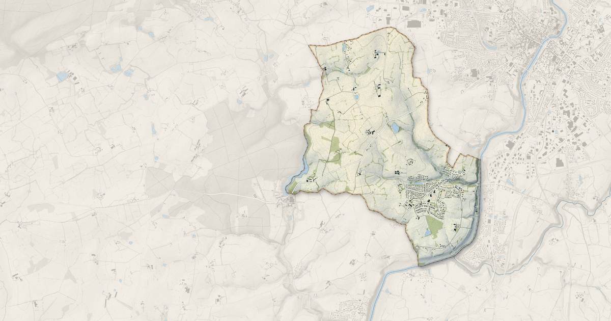 Portrait cartographique de Saint-Baudelle : relief, eau, forêts, bâti et voies, calculés à partir des données de l'IGN