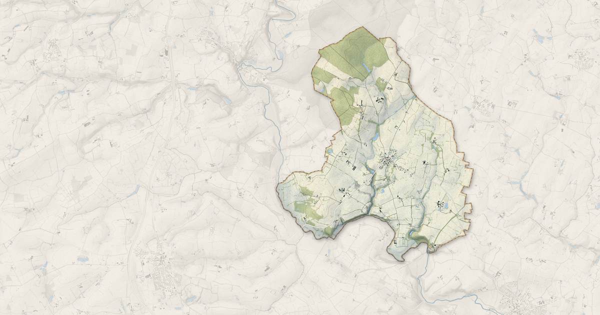 Portrait cartographique de Saint-Germain-le-Guillaume : relief, eau, forêts, bâti et voies, calculés à partir des données de l'IGN